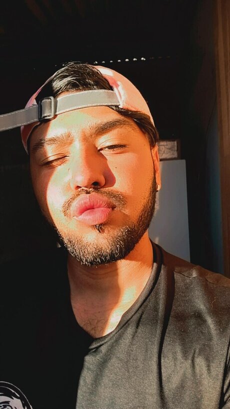 Gabriel Gomes erotic actress images