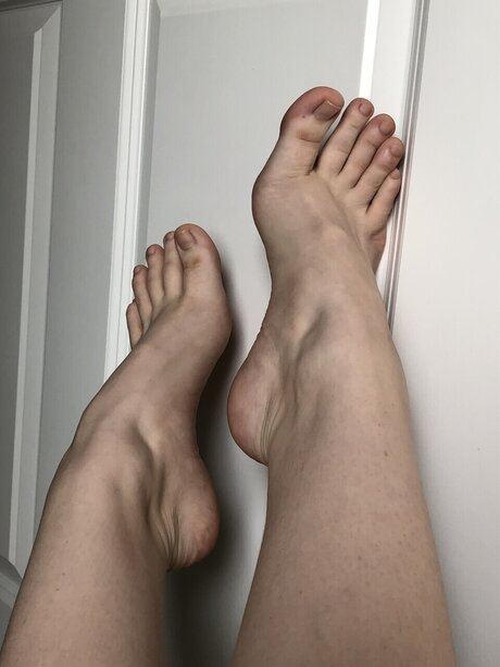 dreamydancerfeet high quality actress img
