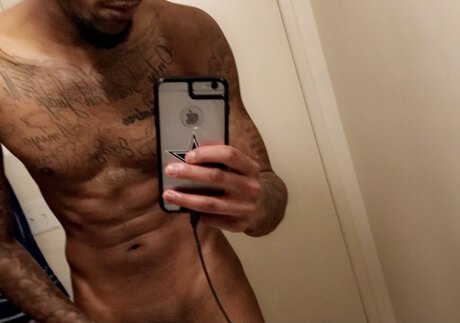 Stretch model top picture