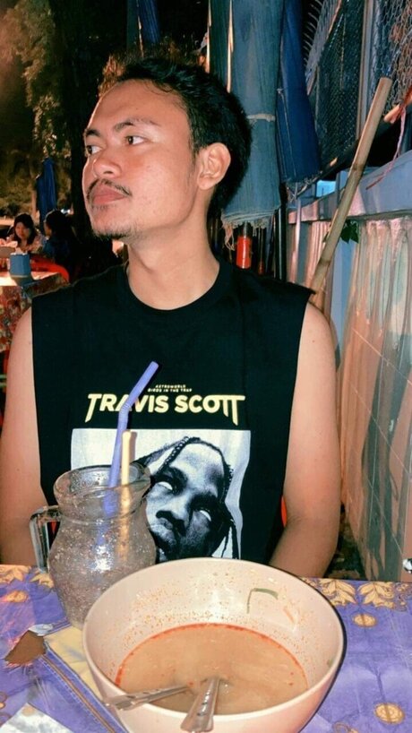 JOOXGRUU pornstar pics