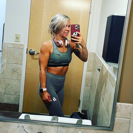 KMae_ pornographic actress galleries