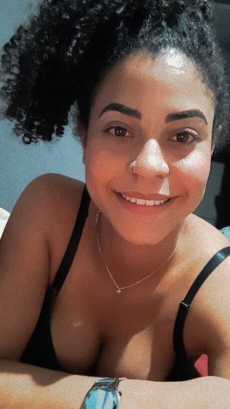 Guiga porn model img