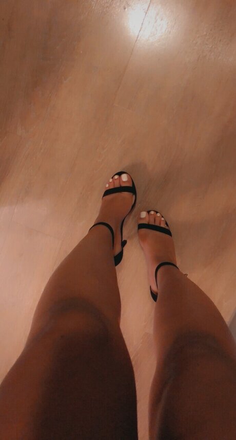 lemonnndropp high quality model photos