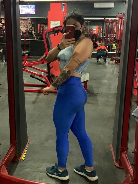 Mar 98 pornographic model pictures