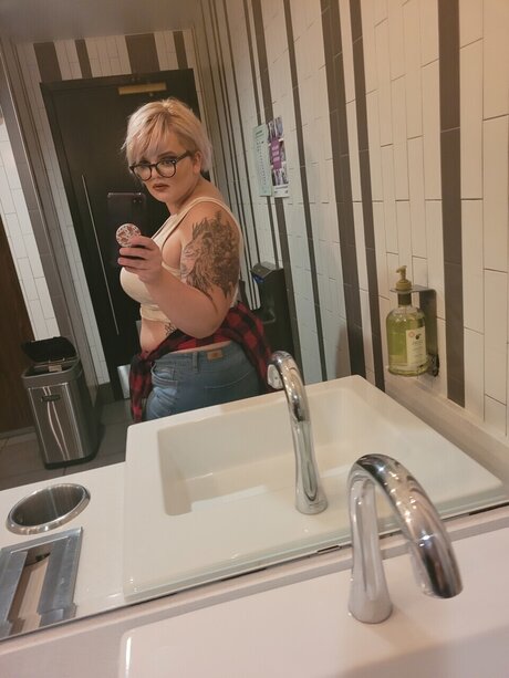 Thatleobeech star sex pic