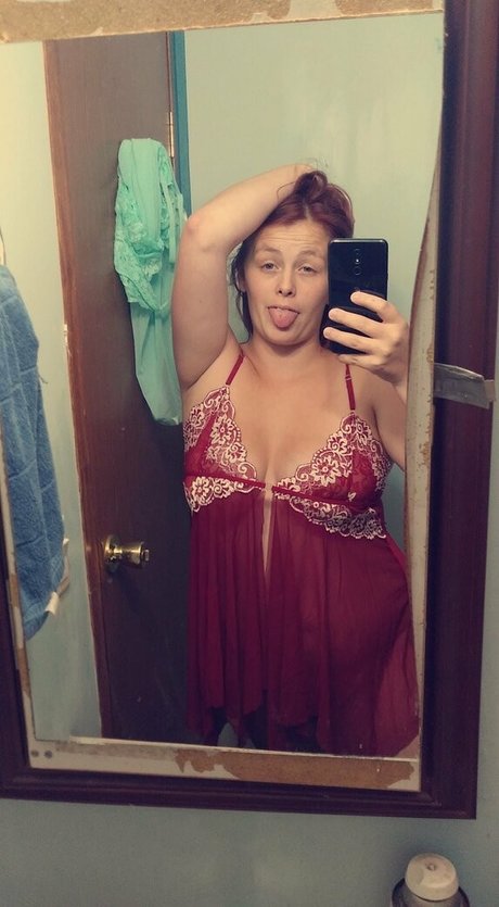 hot momma23 star high quality photo