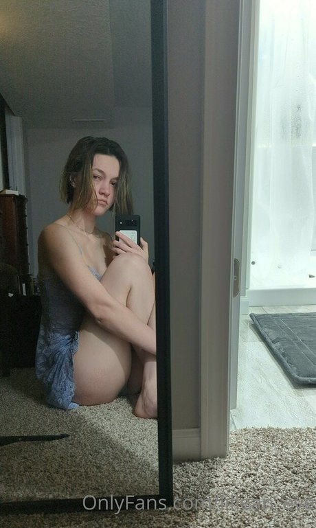 lillean eve beautiful pornstar photos