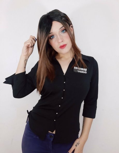 kinnyvenom model erotic archive