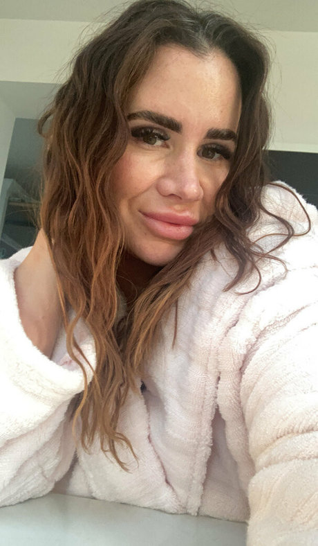 britishbustybrunettemilf porn model galleries