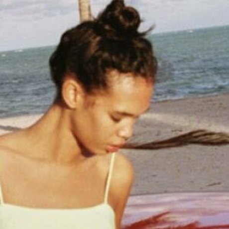 DDBella porn star photo