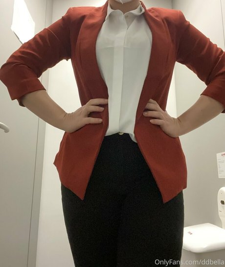 DDBella porn star pics