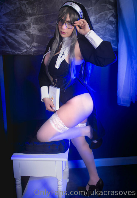 jukacrasoves pretty pornstar image