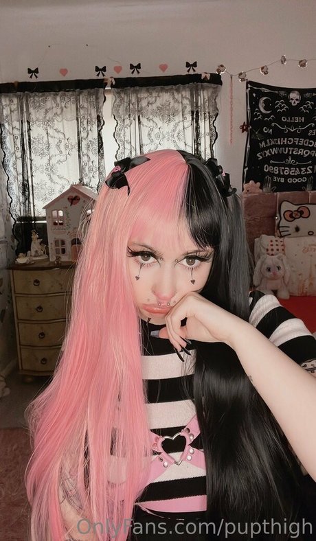 pupthigh naked actress galleries