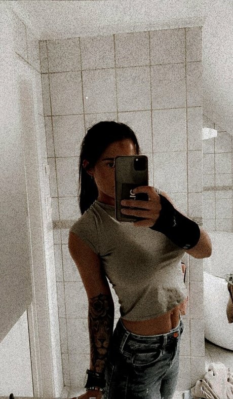 big tits squirt onlyfans pretty pictures