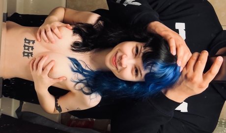 Xxvioletaddamsxx model nudes pictures