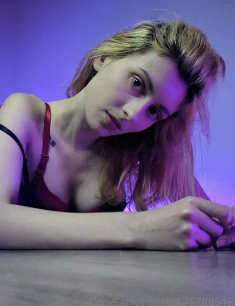 fredisss80 erotic star image