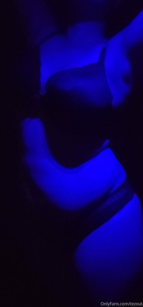 tezout model hd picture