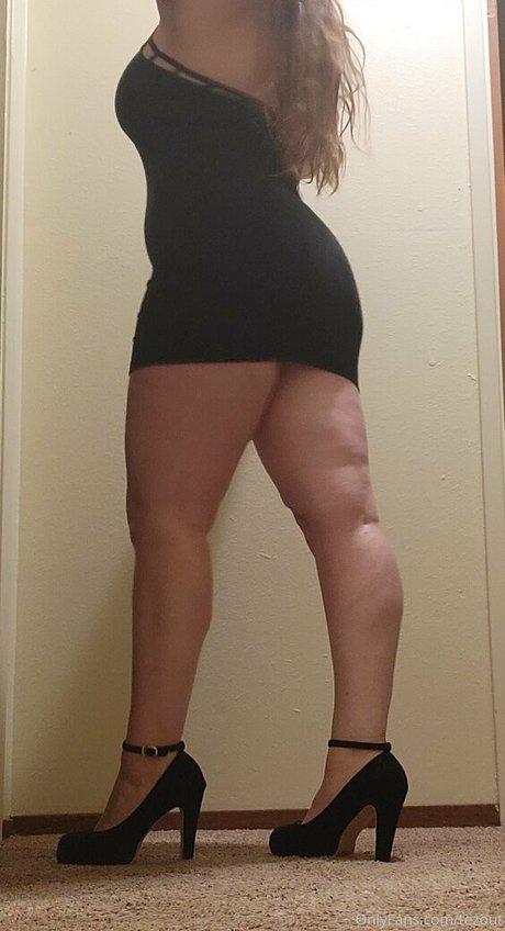 tezout adult model archive