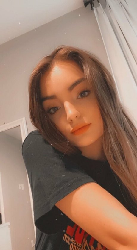 old lady onlyfans beautiful photos