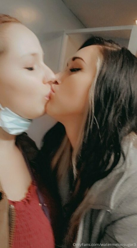 watermelonsugar3 model picture