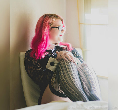 emopink69 model erotic archive