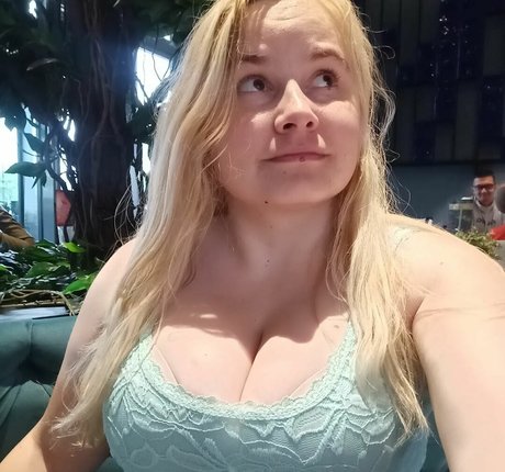 Dejana Savi model hd images