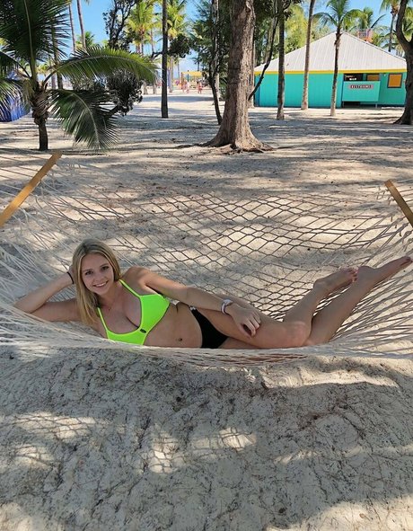 Lydia N pornstar nude image