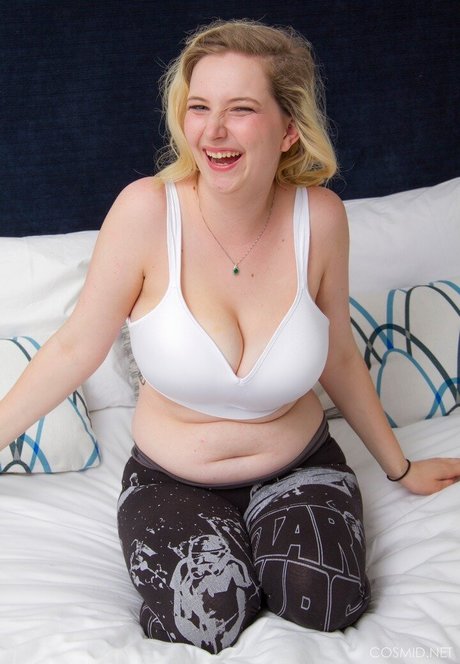 Calliope Rossi naked model pictures