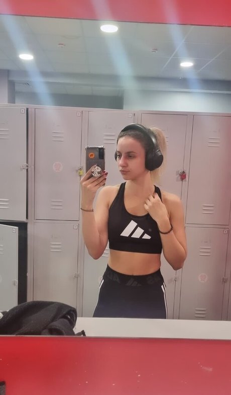 laure bv nudes actress photos