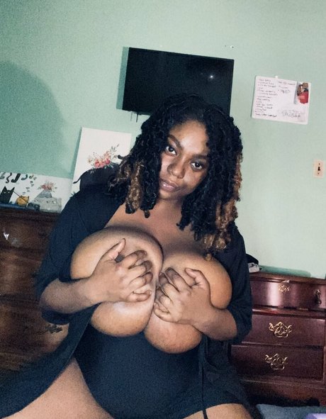 MoodyTaylor pornstar nudes galleries