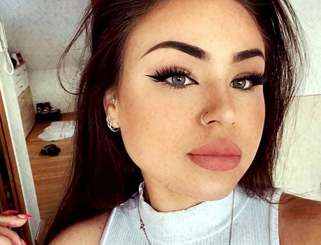 Fiona Schramm Profile pic