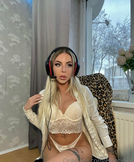 empty666 porn star pics