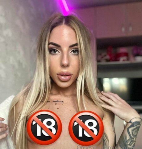 empty666 star naked pictures