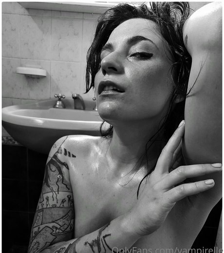 goat redhead star nudes photo