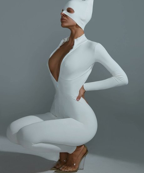 Alexandra Romanovna hd model pic