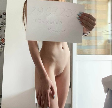 minilia xxx actress photos