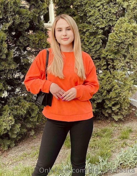 big mamasita pretty actress photos