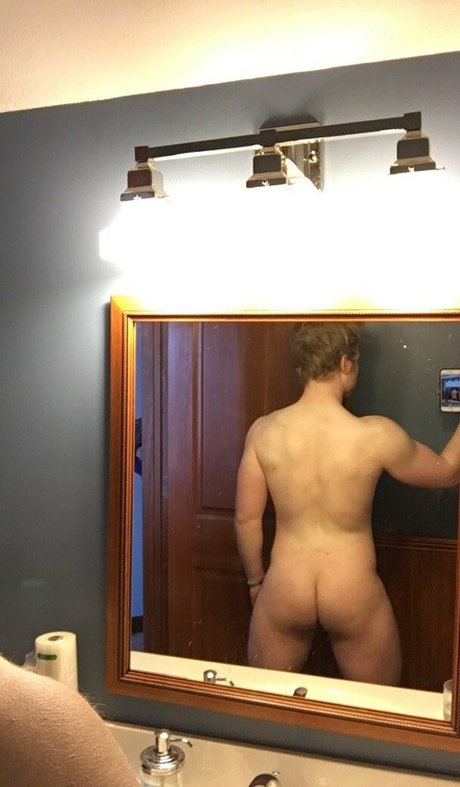 roaminghog pornstar adult pic