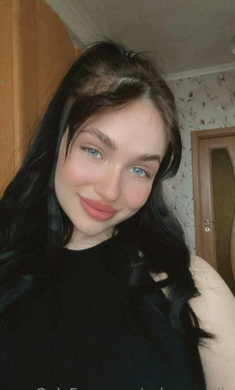 selena mills model erotic pics