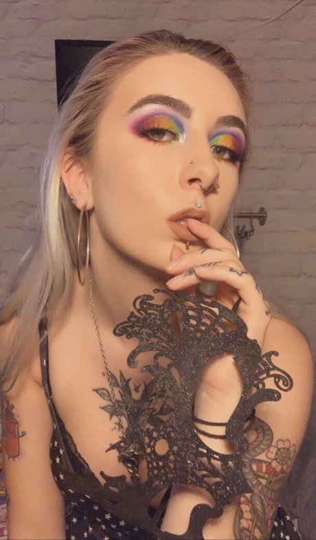 Modelmissbee adult model galleries