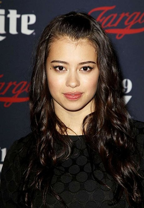 Amber Midthunder naked actress img