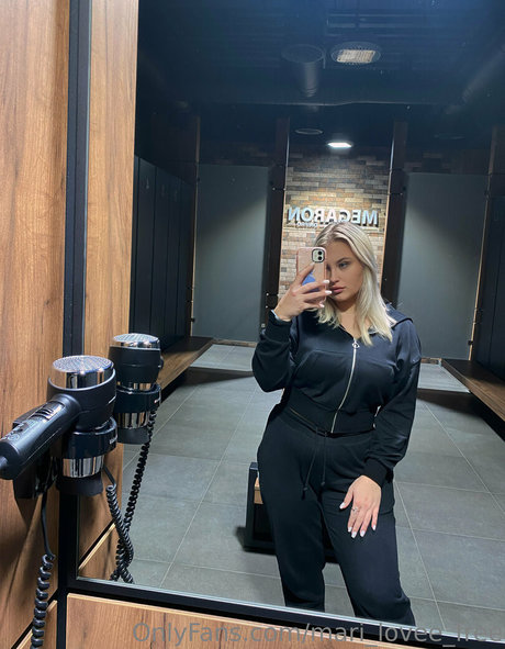 fluffy bun pornstar nude img