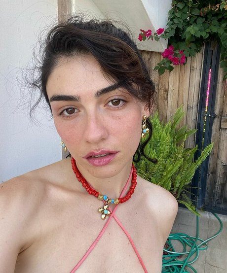 Hazar Erguclu star xxx pic