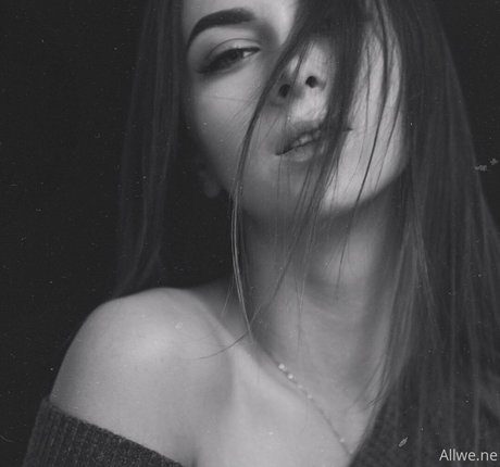 allwene free hot actress img