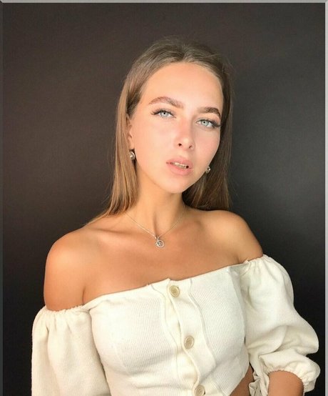 allwene free star erotic pictures