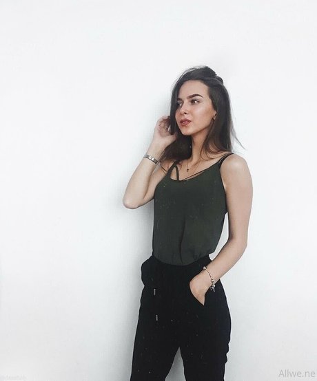 allwene free model erotic img