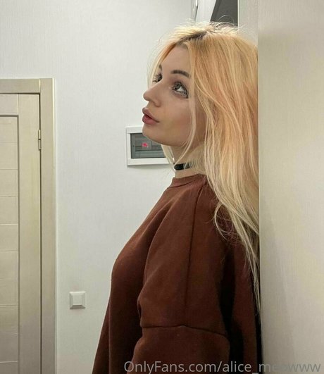 alice hot xxx pornstar adult archive