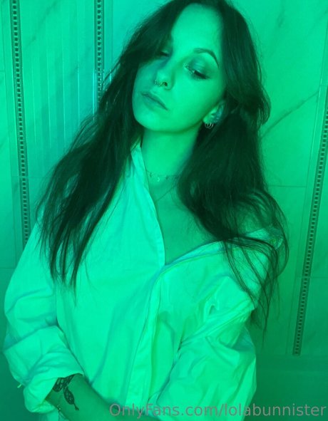 lovelylollyhehe art model img