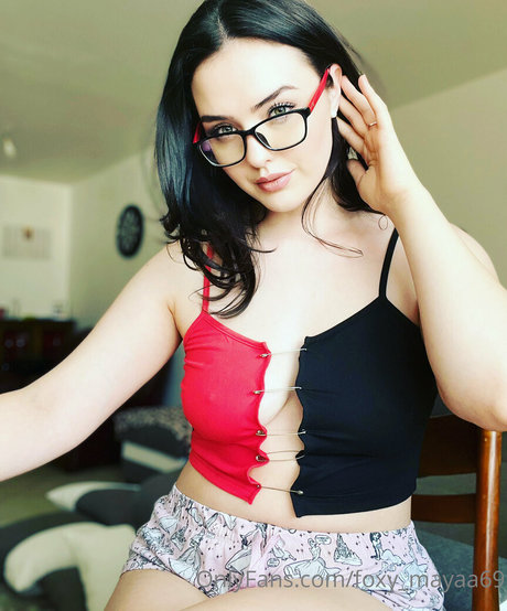 foxy mayaa69 pornographic star pic