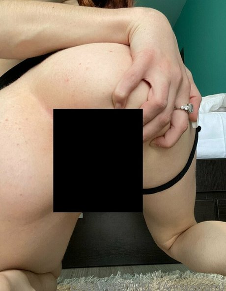 annaavram free pornstar img